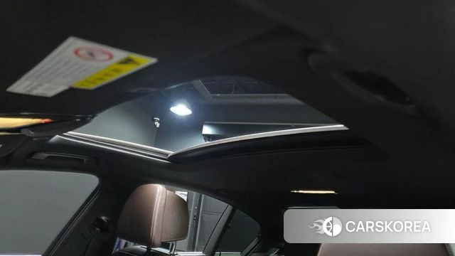 BMW 5 Series (G30) id 3844578 из Кореи 8