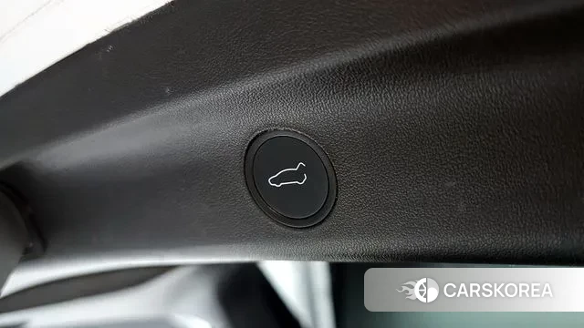 Tesla Model Y id 3765082 из Кореи 8