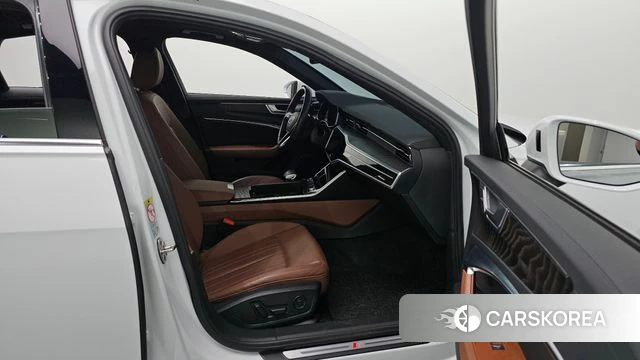 Audi A6 (C8) id 3924366 из Кореи 8