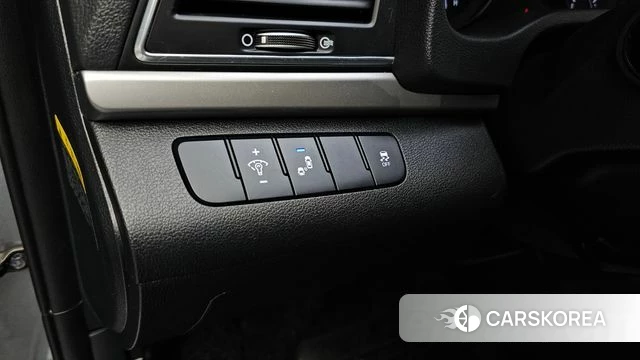 Hyundai Avante AD id 4295236 из Кореи 8