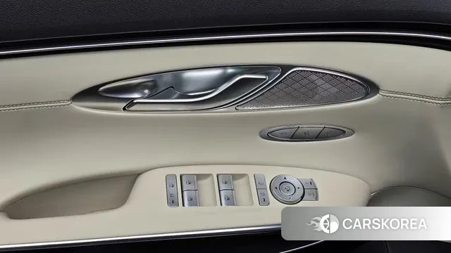 Genesis GV70 id 3342694 из Кореи 8