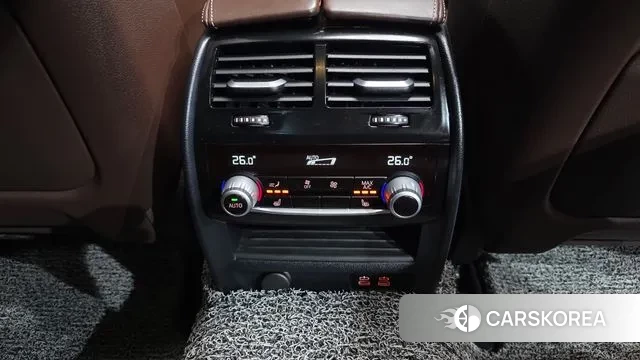 BMW 5 Series (G30) id 3474176 из Кореи 8