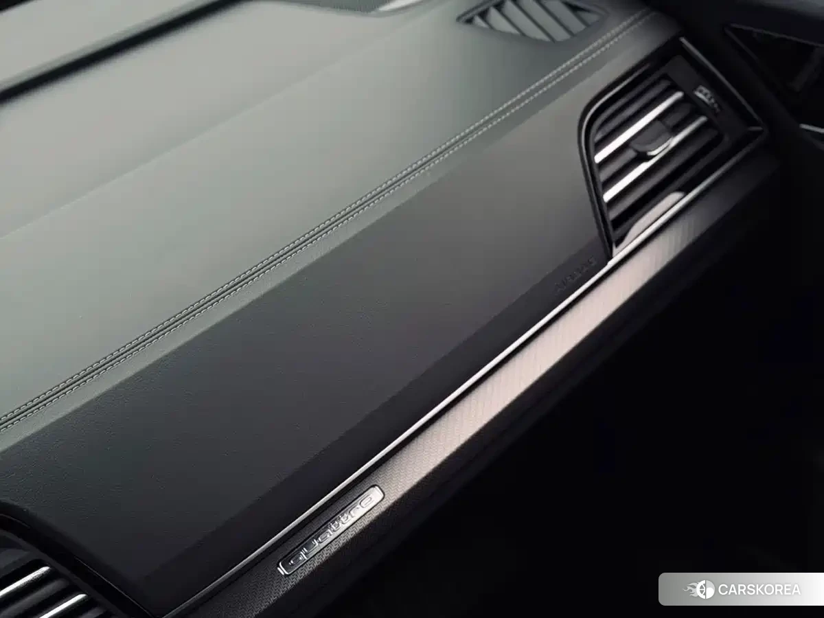 Audi Q5L id 4548034 из Китая 9