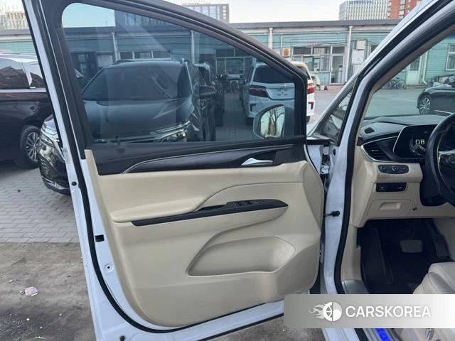 Buick GL8 id 4253479 из Китая 8