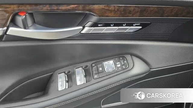 Genesis G90 id 3454560 из Кореи 8