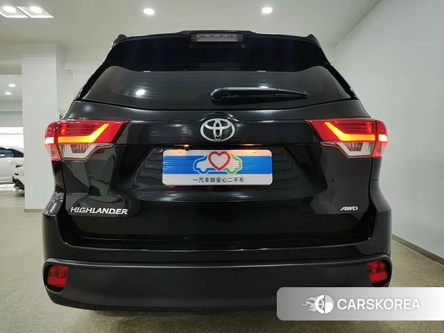 Toyota Highlander id 4207837 из Китая 8