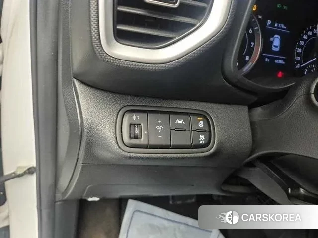 Hyundai Venue id 3606382 из Кореи 8