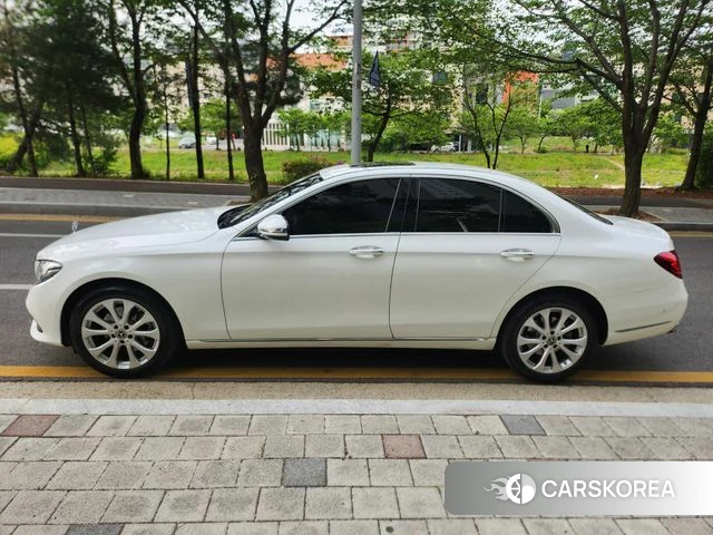 Mercedes-Benz E-Class W213 id 4246148 из Кореи 8