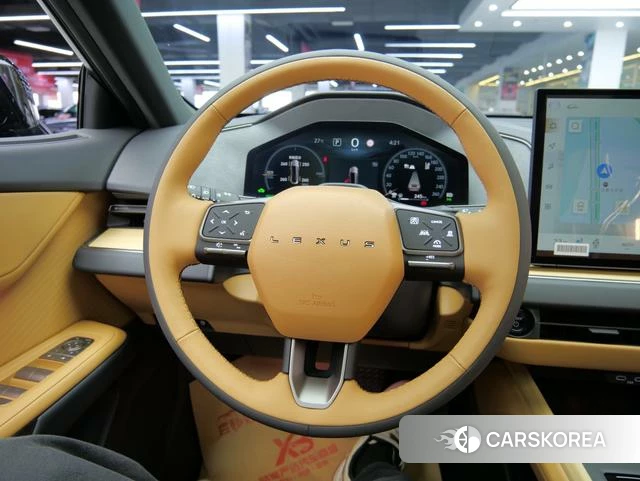 Lexus ES id 4298507 из Китая 8