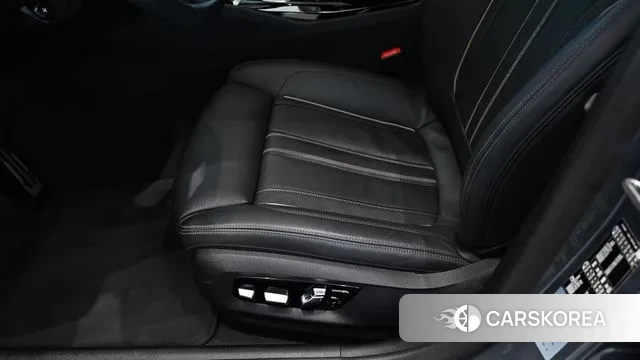 BMW 5 Series (G30) id 3639504 из Кореи 8