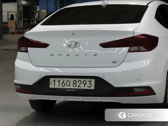 Hyundai The New Avante AD id 3942322 из Кореи 8