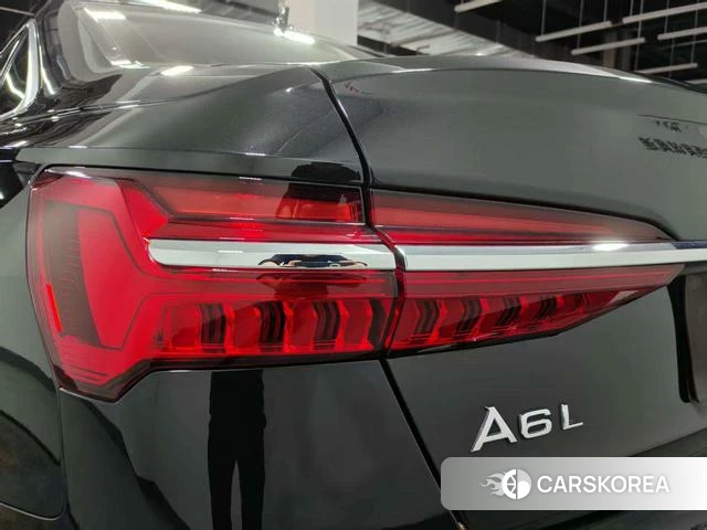 Audi A6L id 4263504 из Китая 8