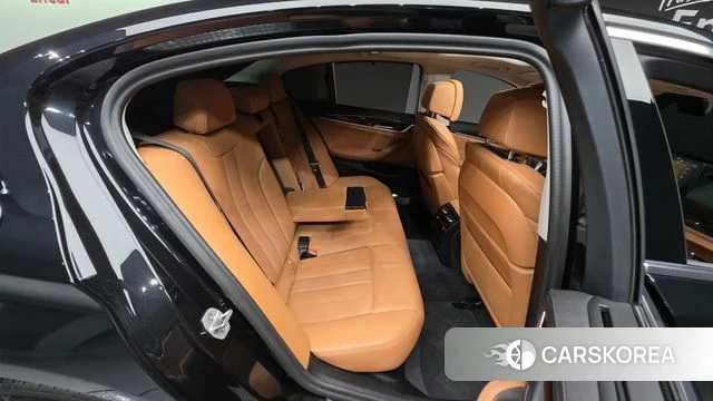 BMW 5 Series (G30) id 4928984 из Кореи 8