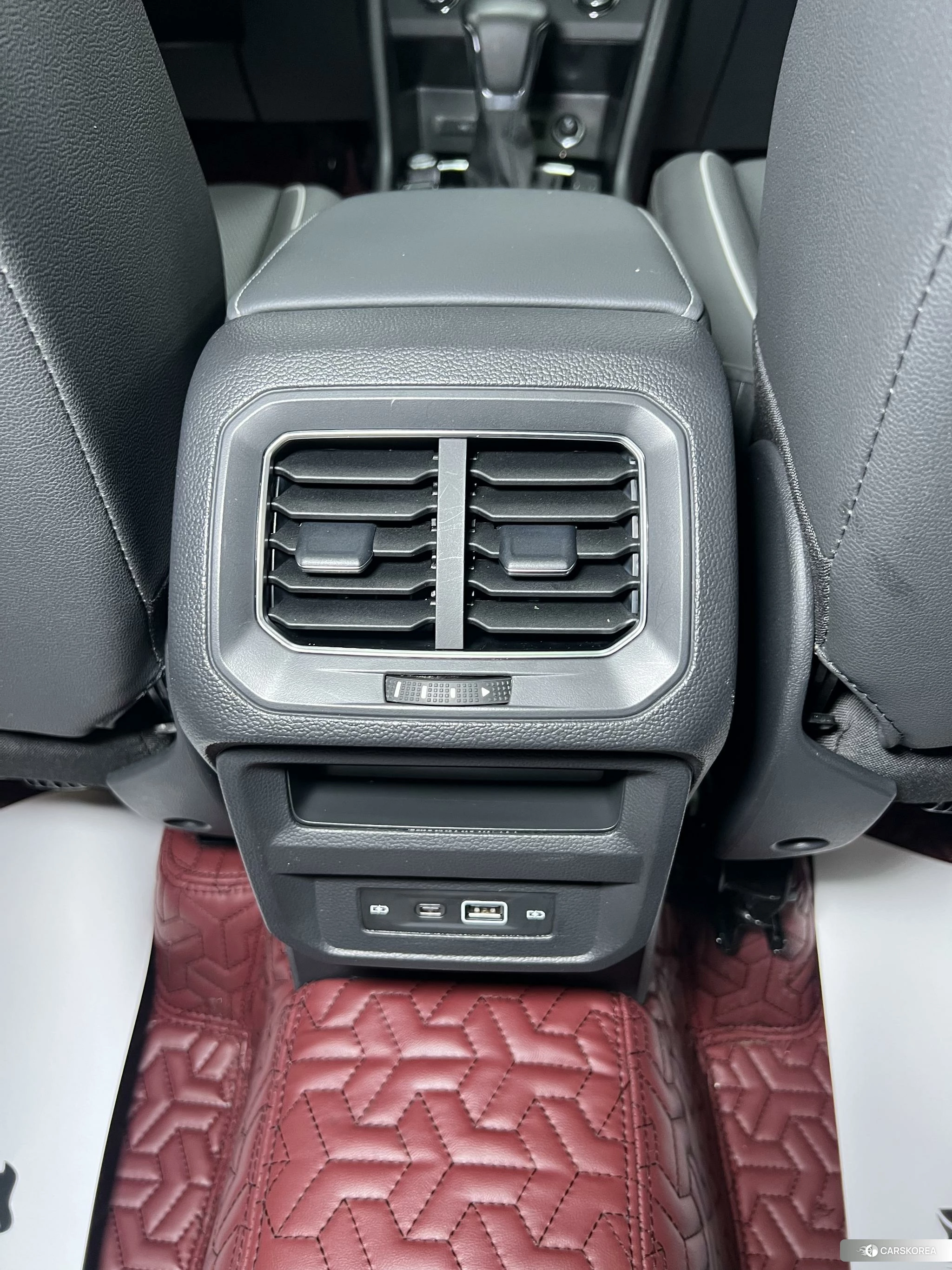 Volkswagen Tiguan L id 4473642 из Китая 8