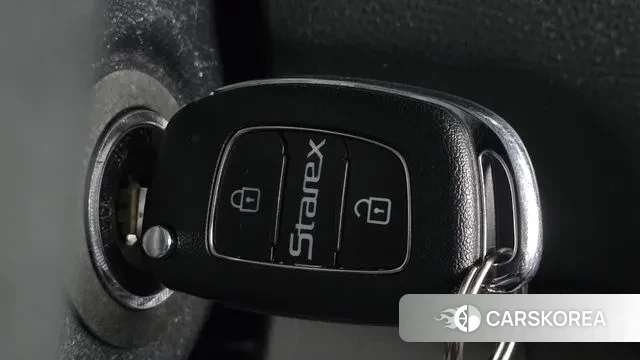 Hyundai The New Grand Starex id 3336116 из Кореи 8