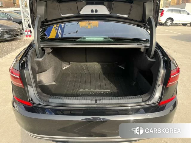 Volkswagen Passat id 4260302 из Китая 8