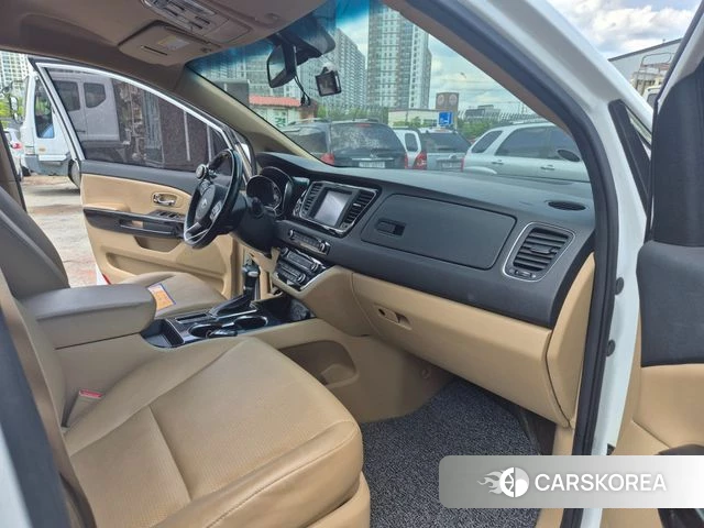Kia The New Carnival id 4304970 из Кореи 8