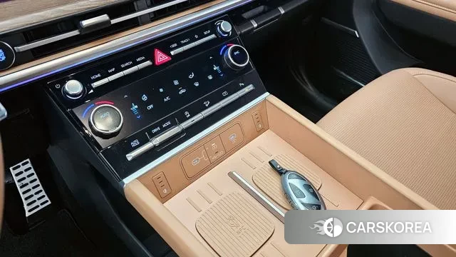 Hyundai Santa Fe (MX5) id 3278818 из Кореи 8