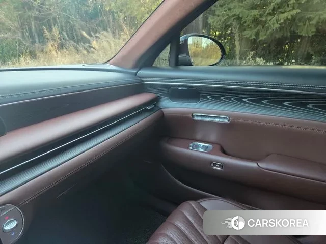 Genesis G90 (RS4) id 3570639 из Кореи 8