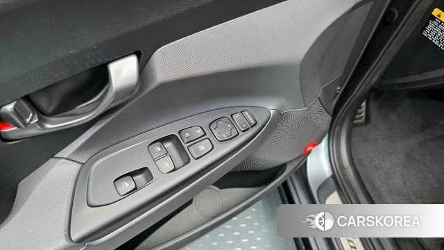 Hyundai Veloster (JS) id 3873289 из Кореи 8