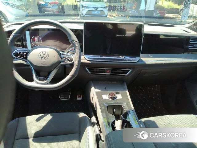 Volkswagen Tiguan L id 4278975 из Китая 8