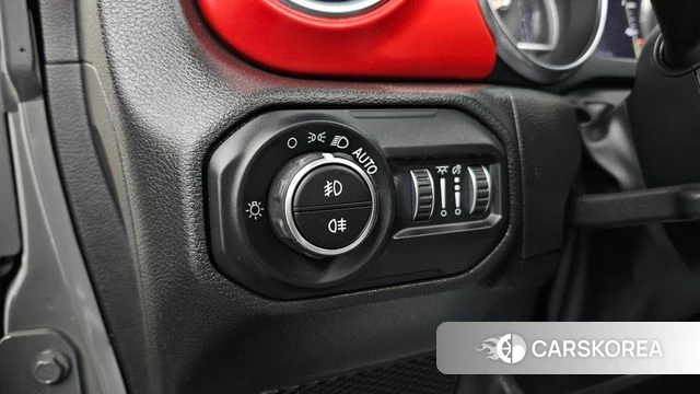 Jeep Wrangler (JL) id 3799581 из Кореи 8