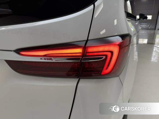 Buick GL8 id 4208325 из Китая 8