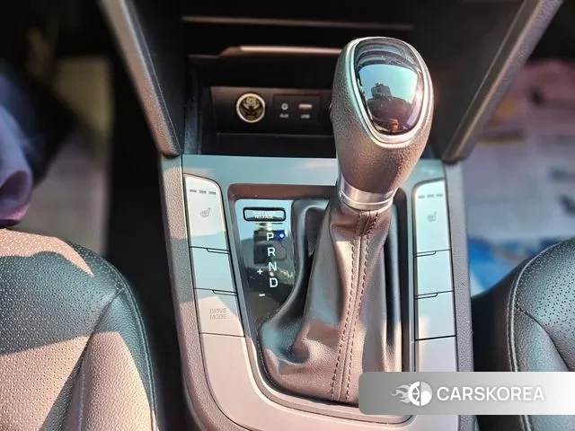 Hyundai Avante AD id 3076869 из Кореи 8