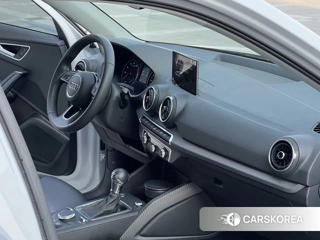 Audi Q2L id 4272697 из Китая 8