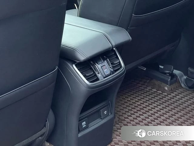 Honda Crown Road id 4207471 из Китая 8