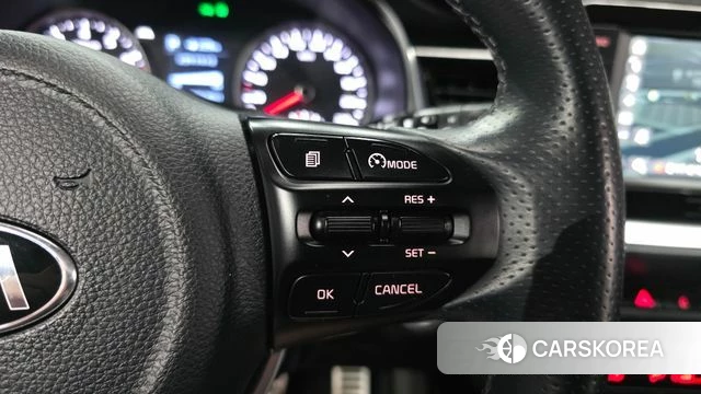 Kia Stonic id 4900035 из Кореи 8