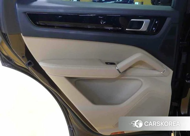 Porsche Cayenne (PO536) id 3889392 из Кореи 8