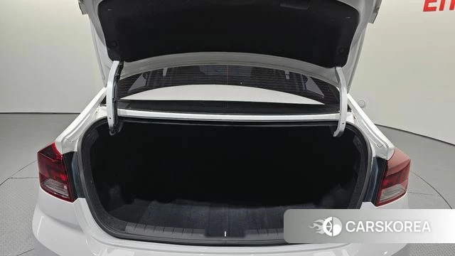 Hyundai The New Avante AD id 3924494 из Кореи 8