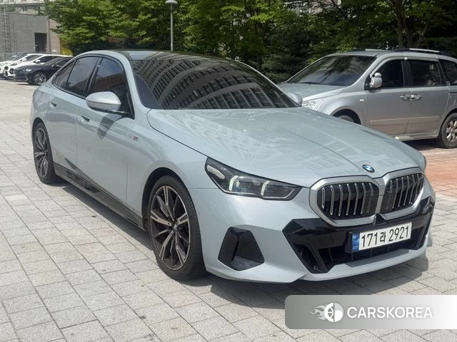 BMW 5 Series (G60) id 4576984 из Кореи 8