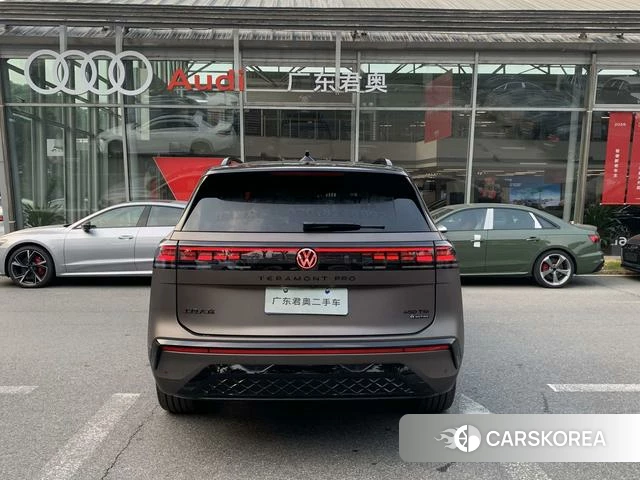 Volkswagen Tourang id 3926921 из Китая 8