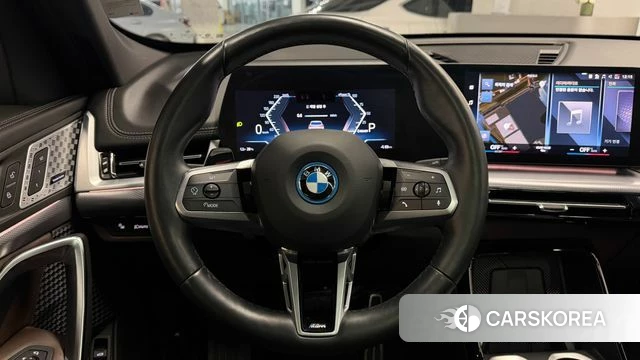 BMW iX1 (U11) id 4474747 из Кореи 8