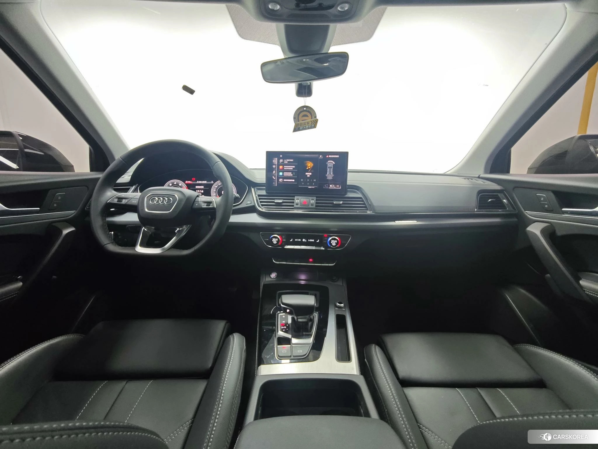 Audi Q5L id 4407460 из Китая 8