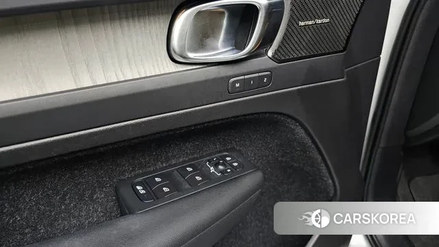 Volvo XC40 id 2985747 из Кореи 8