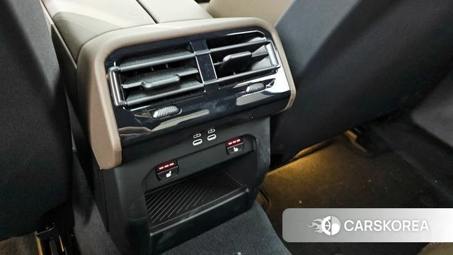 BMW 5 Series (G60) id 3876477 из Кореи 8