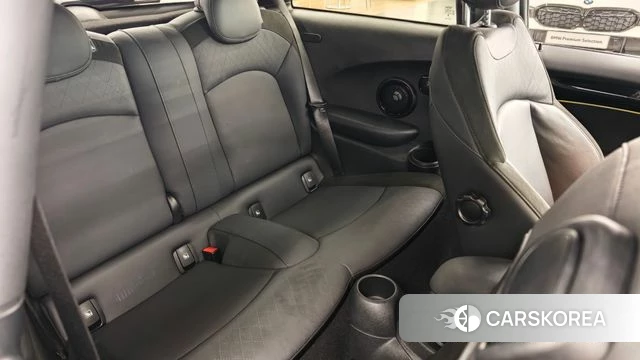 Mini Cooper Electric id 4618223 из Кореи 8