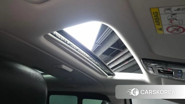 Hyundai Staria id 4349965 из Кореи 8