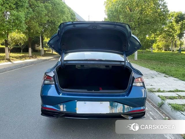Hyundai Elantra id 4278265 из Китая 8