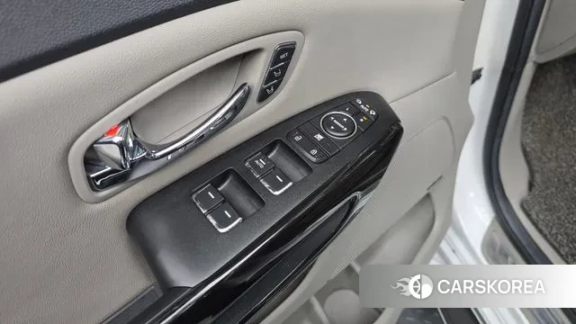 Kia The New Carnival id 3573640 из Кореи 8