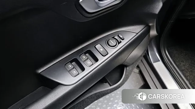 Kia Stonic id 3391596 из Кореи 8