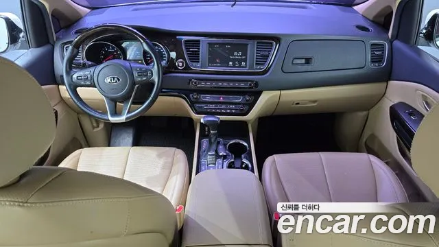 Kia The New Carnival id 2696458 из Кореи 8