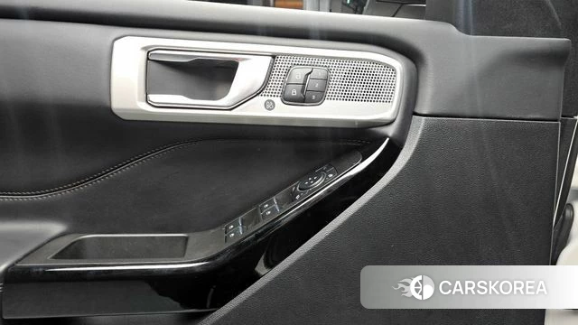 Ford Explorer 6th Generation id 3811884 из Кореи 8