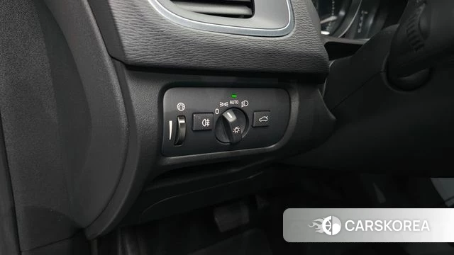 Volvo V40 Cross-Country id 4285387 из Кореи 8