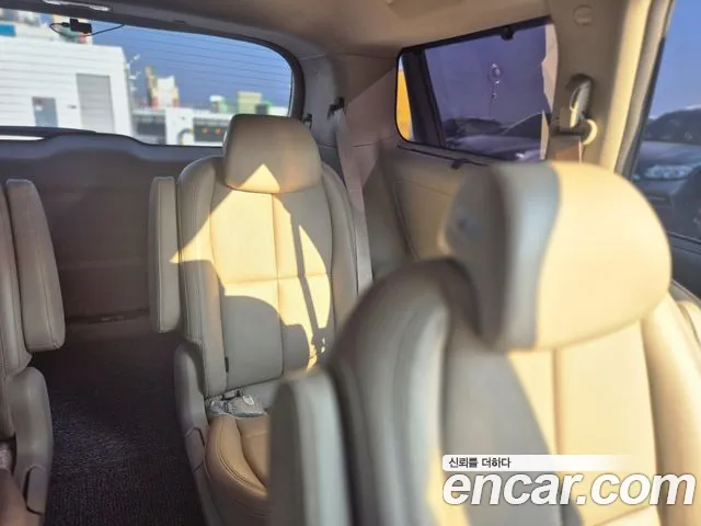 Kia The New Carnival id 2446936 из Кореи 8