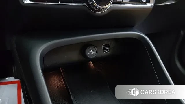 Volvo XC40 id 3509342 из Кореи 8