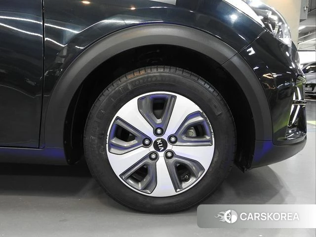 Kia The New Niro id 4384130 из Кореи 8